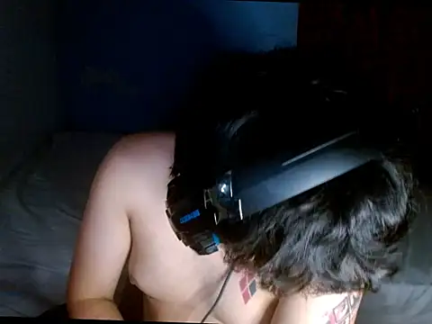 Charley quin online show from 03-24-26, 01:05