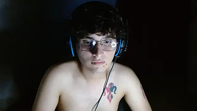 Charley quin online show from 05-17-26, 01:16