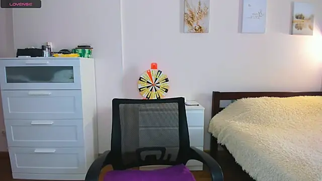 Ellista online show from 04-08-26, 09:22