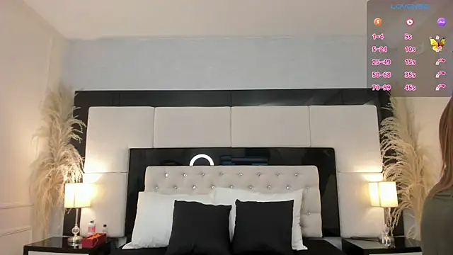 CarlaRossi  online show from 10-03-25, 07:37