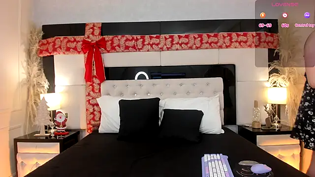 CarlaRossi  online show from 12-16-25, 07:51