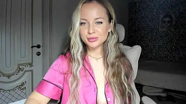 jennifer838 online show from 04-20-26, 08:50