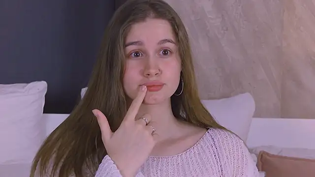 EllieHayes online show from 04-02-26, 09:43