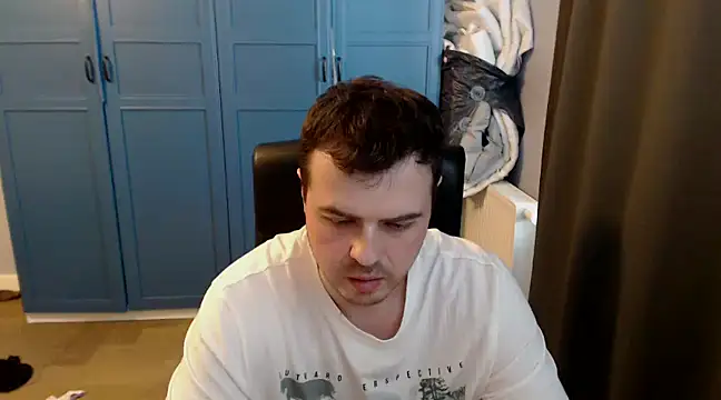 Snapshot of CuteMan33 chatting on 03-19-25, 08:23 CuteMan33 online show from 03-19-25, 08:23