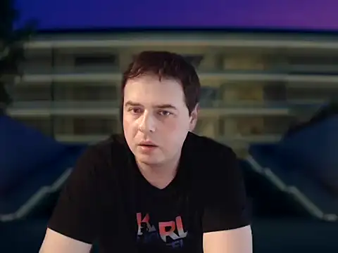 Snapshot of CuteMan33 chatting on 11-30-25, 12:39 CuteMan33 online show from 11-30-25, 12:39