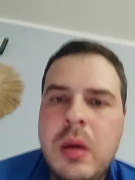 Snapshot of CuteMan33 chatting on 10-20-25, 02:13 CuteMan33 online show from 10-20-25, 02:13