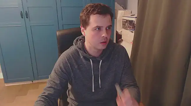 Snapshot of CuteMan33 chatting on 12-23-24, 04:12 CuteMan33 online show from 12-23-24, 04:12