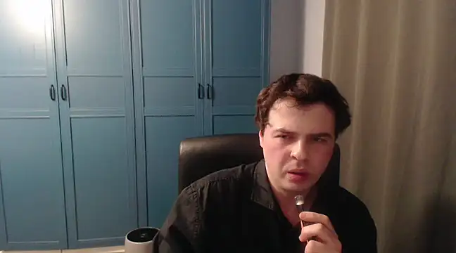 Snapshot of CuteMan33 chatting on 01-31-25, 03:41 CuteMan33 online show from 01-31-25, 03:41