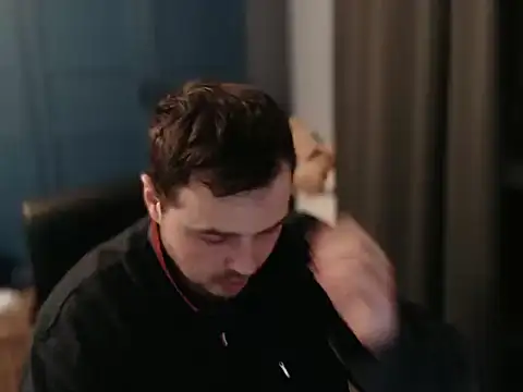 Snapshot of CuteMan33 chatting on 01-31-26, 11:58 CuteMan33 online show from 01-31-26, 11:58