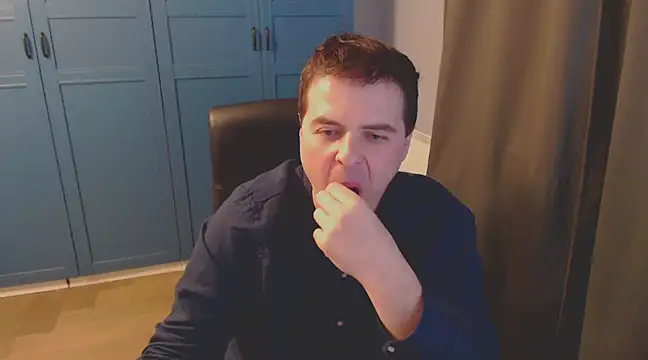 Snapshot of CuteMan33 chatting on 12-09-24, 11:15 CuteMan33 online show from 12-09-24, 11:15