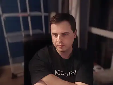 Snapshot of CuteMan33 chatting on 10-22-25, 10:19 CuteMan33 online show from 10-22-25, 10:19