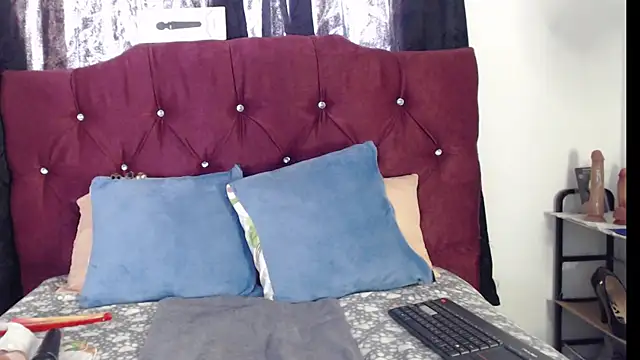 Snapshot of Astrid_Mller chatting on 07-08-26, 02:29 Astrid Mller online show from 07-08-26, 02:29