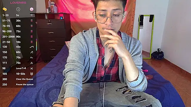 Snapshot of Sweet_c4mer0n chatting on 09-23-25, 03:30 Sweet c4mer0n online show from 09-23-25, 03:30