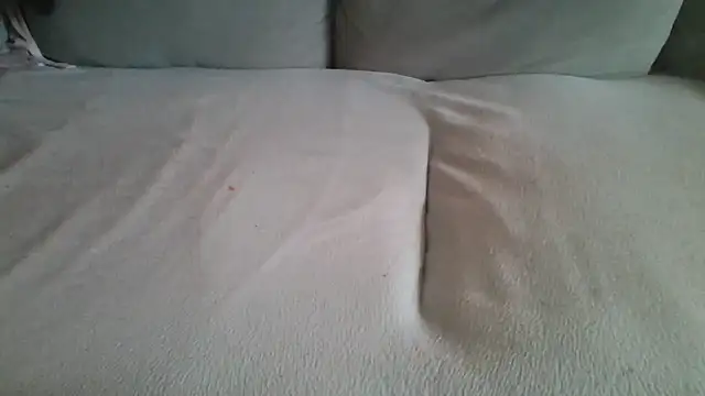 Snapshot of EhemannTotti chatting on 10-19-25, 01:14 EhemannTotti online show from 10-19-25, 01:14