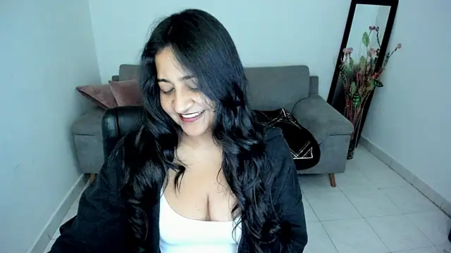 Snapshot of Adele_Sweett chatting on 04-09-26, 10:43 Adele Sweett online show from 04-09-26, 10:43