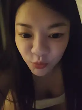 Snapshot of lululu-sweet chatting on 11-01-25, 03:06 lululu-sweet online show from 11-01-25, 03:06