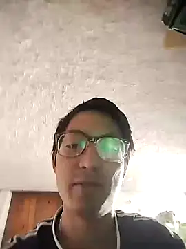 Snapshot of pene_grande23cm chatting on 03-08-26, 03:26 pene grande23cm online show from 03-08-26, 03:26