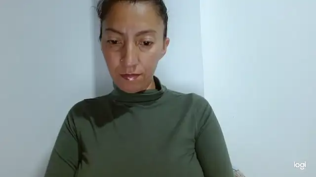 Snapshot of kaybabyhot chatting on 09-15-25, 04:35 kaybabyhot online show from 09-15-25, 04:35