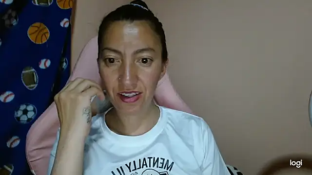 Snapshot of kaybabyhot chatting on 05-08-26, 03:21 kaybabyhot online show from 05-08-26, 03:21