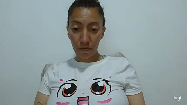 Snapshot of kaybabyhot chatting on 06-11-26, 12:57 kaybabyhot online show from 06-11-26, 12:57