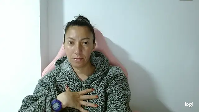 Snapshot of kaybabyhot chatting on 09-29-25, 03:39 kaybabyhot online show from 09-29-25, 03:39