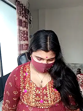 Hot-Angel  online show from 01-06-26, 06:06