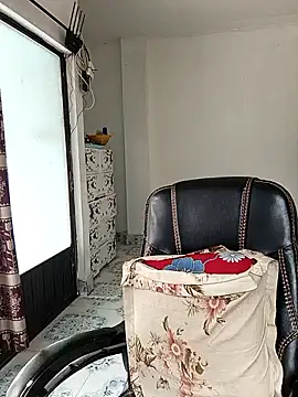 Hot-Angel  online show from 01-16-26, 05:44