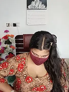 Hot-Angel  online show from 06-05-26, 03:44