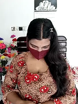 Hot-Angel  online show from 05-17-26, 07:41