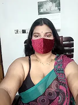 Hot-Angel  online show from 04-23-26, 06:53