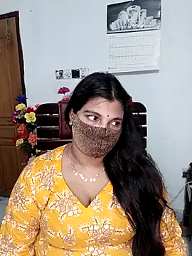 Hot-Angel  online show from 06-07-26, 03:39
