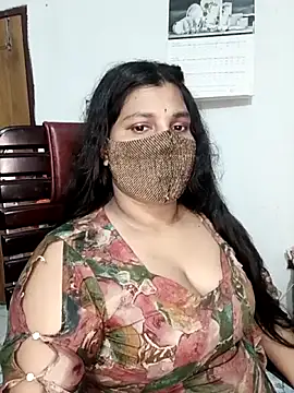 Hot-Angel  online show from 05-17-26, 07:47