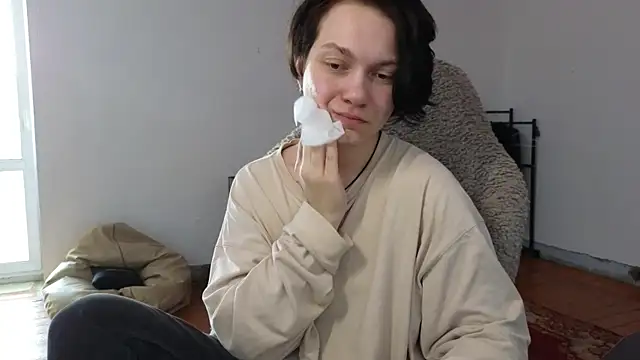 Snapshot of esajukyy chatting on 07-07-26, 06:47 esajukyy online show from 07-07-26, 06:47