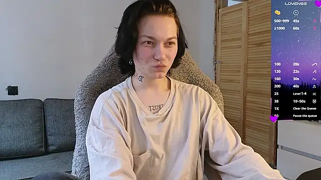 esajukyy online show from 03-08-26, 08:17