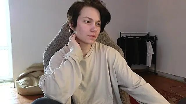 Snapshot of esajukyy chatting on 05-30-26, 05:14 esajukyy online show from 05-30-26, 05:14
