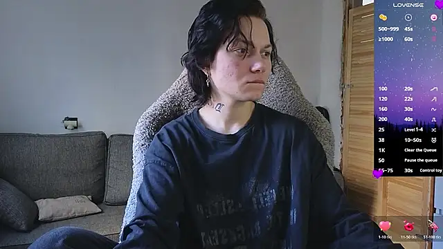 esajukyy online show from 03-17-26, 09:12