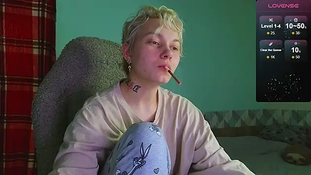 esajukyy online show from 01-11-25, 04:25