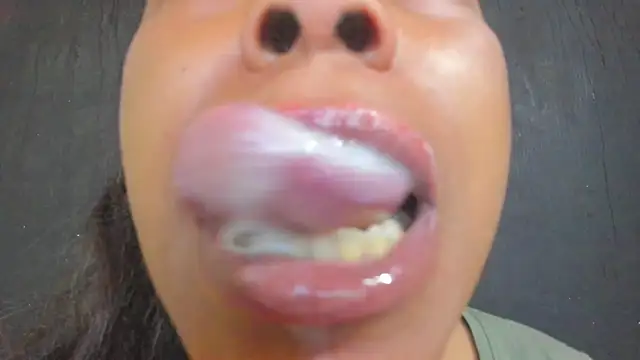Snapshot of KamariaFyre chatting on 03-02-25, 02:58 KamariaFyre online show from 03-02-25, 02:58