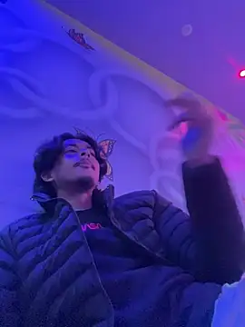 Snapshot of Onlyjishan chatting on 12-30-24, 05:23 Onlyjishan online show from 12-30-24, 05:23