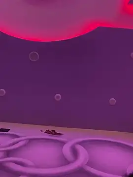 Snapshot of Onlyjishan chatting on 12-28-24, 04:20 Onlyjishan online show from 12-28-24, 04:20