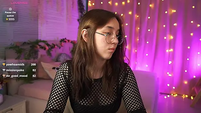 AmeliaMead online show from 03-05-25, 08:43