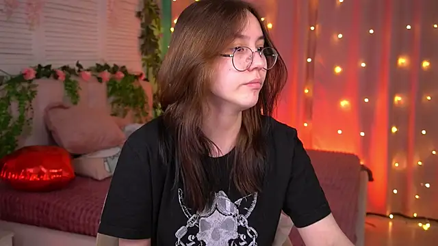 AmeliaMead online show from 02-17-25, 12:27