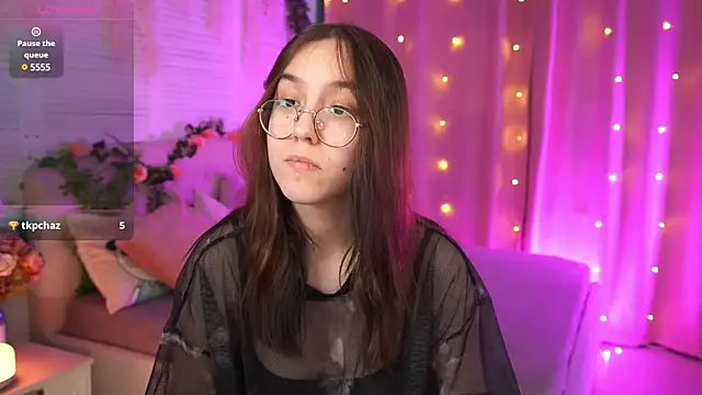 AmeliaMead online show from 03-07-25, 08:45