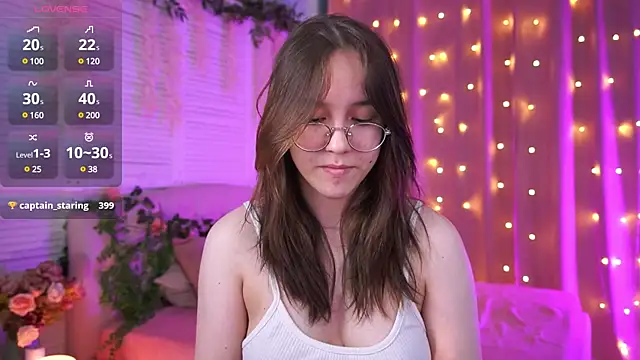 AmeliaMead online show from 03-23-25, 05:43