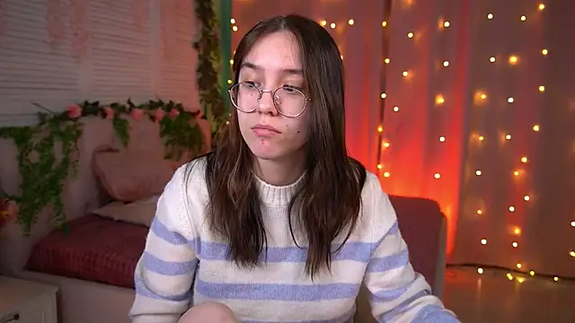 AmeliaMead online show from 02-19-25, 06:22