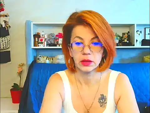 Snapshot of Natali3855 chatting on 03-21-25, 08:17 Natali3855 online show from 03-21-25, 08:17
