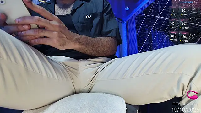 BEN BLAZE online show from 10-19-25, 05:21