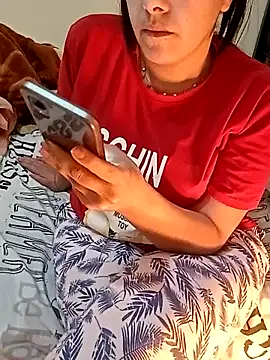 Snapshot of ShadiaStar chatting on 02-27-25, 01:08 ShadiaStar online show from 02-27-25, 01:08