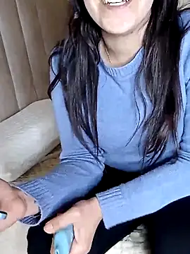 Snapshot of ShadiaStar chatting on 02-13-26, 12:27 ShadiaStar online show from 02-13-26, 12:27