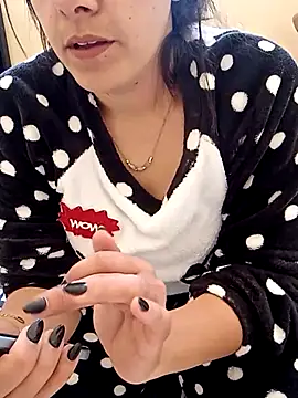 ShadiaStar online show from 11-28-25, 11:21